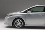 Lexus HS250h 2009 года